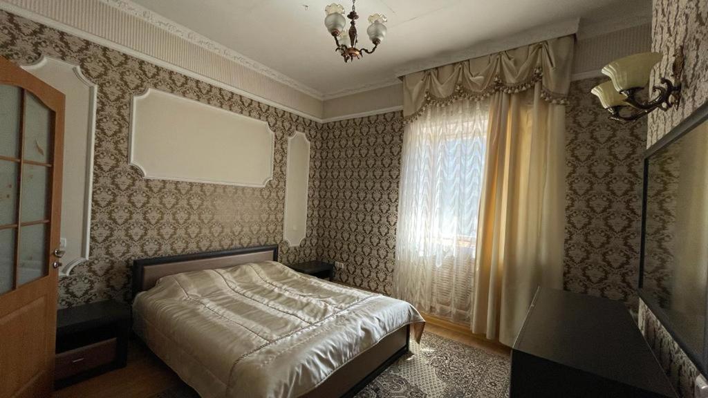 Rosa Roze Luxe House Otel Karagandy Dış mekan fotoğraf