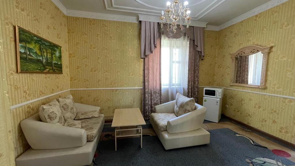 Rosa Roze Luxe House Otel Karagandy Dış mekan fotoğraf