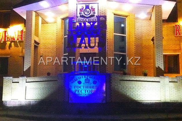 Rosa Roze Luxe House Otel Karagandy Dış mekan fotoğraf